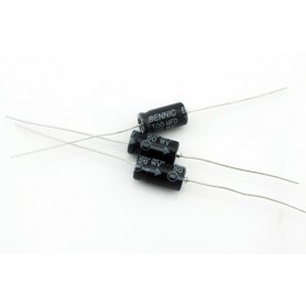 Elettrolittico 4.7 µF - 500 V  Assiale